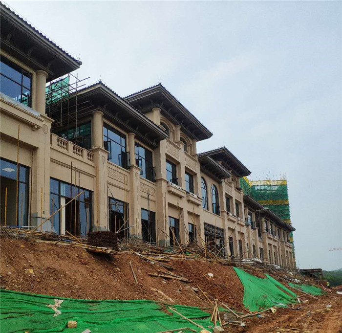 海丰星河湾新增地下室工程