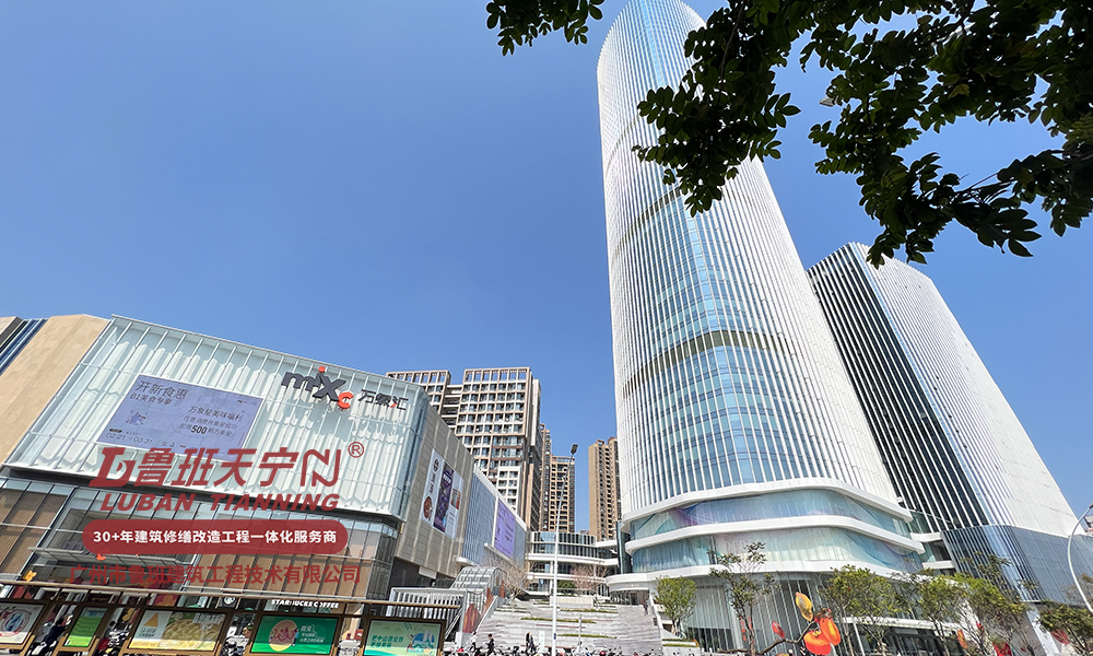 亮绩赛绩创标杆，香港六马宝典资料大全准确近年修缮改造工程巡礼