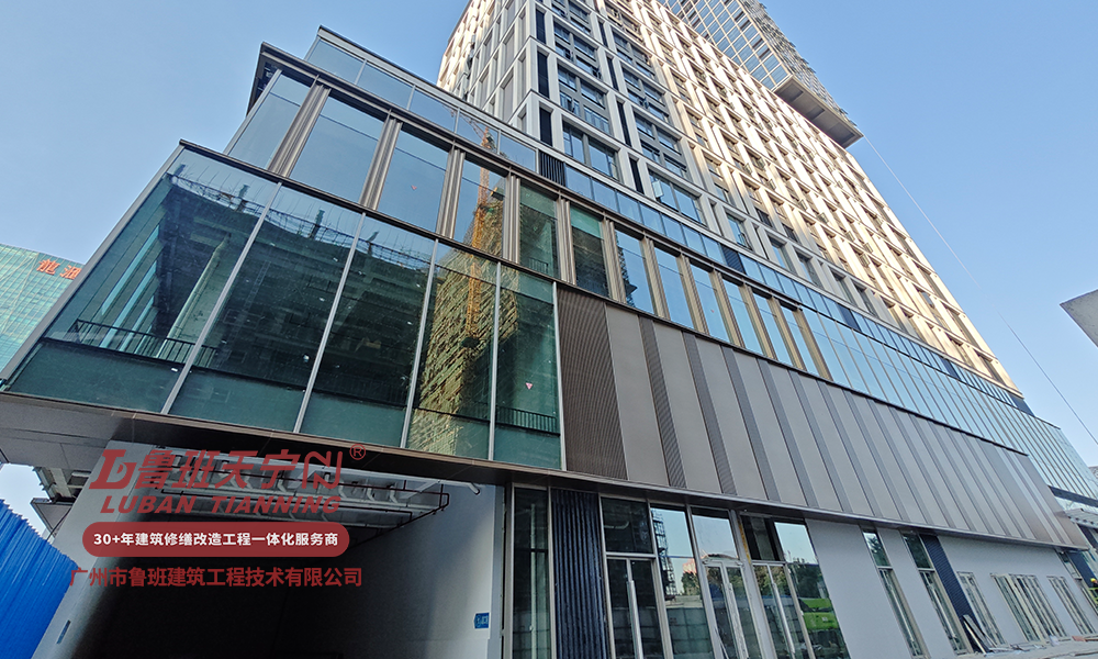 南海会展中心2座结构改造加固